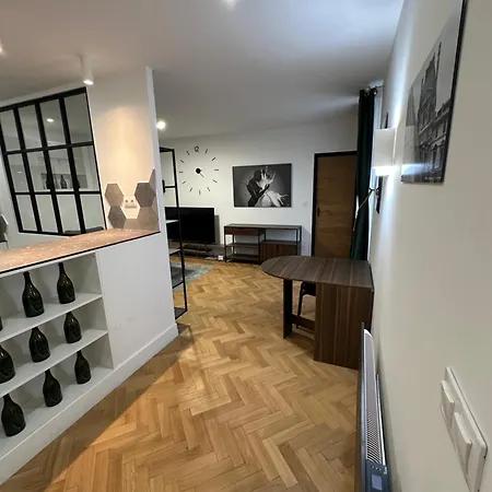 Temple, 3 - Le Marais * باريس